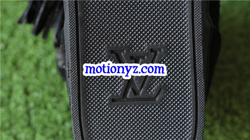 Brand Sneaker High Top Black
